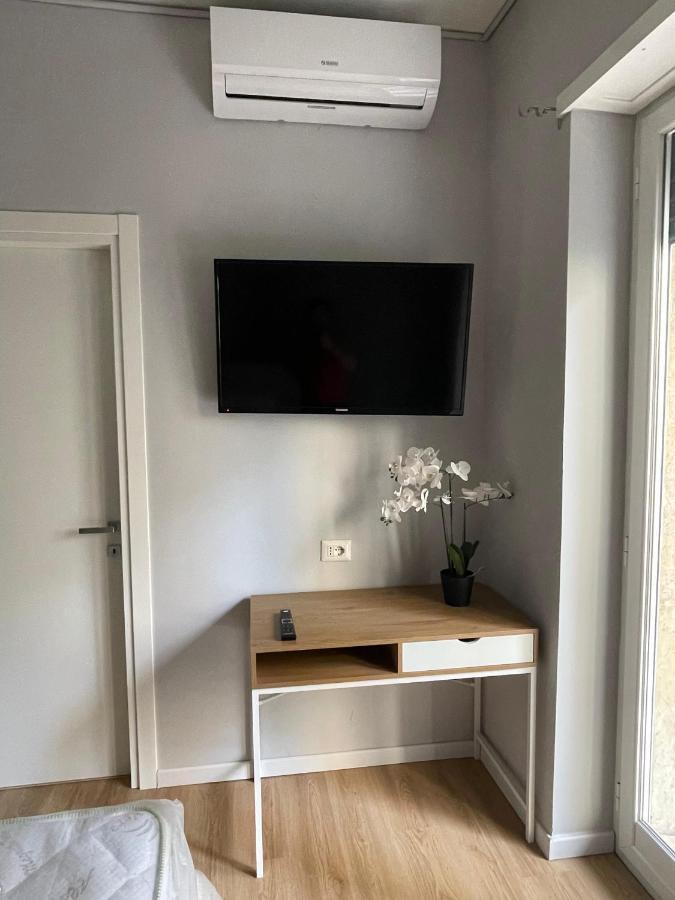 Vomero Suite And Deluxe Room B&B Napoli ภายนอก รูปภาพ